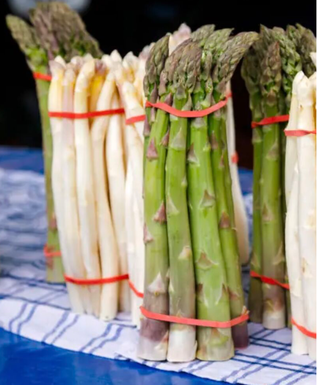 Spargelzeit oder der Frühling direkt auf deinem Teller Freitag 16. Mai  ab 18h00 Uhr  & Samstag 17. Mai ab 18:00 Uhr